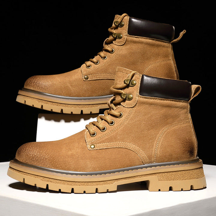 Explore the Great Outdoors with British Style Men's Hiking Boots!